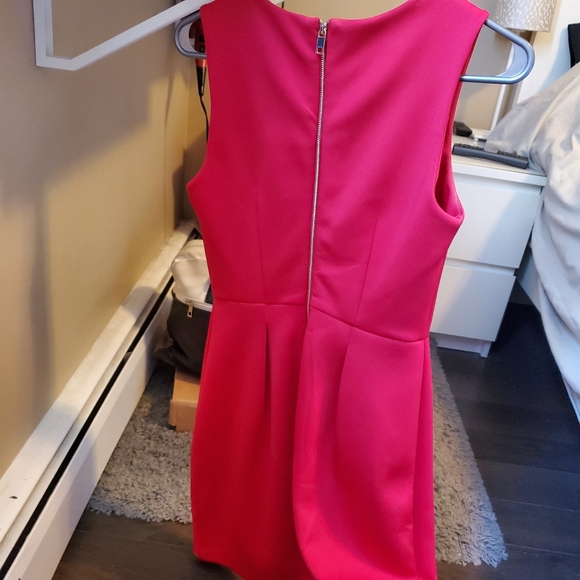 Dyanmite Red semi-formal style dress - Picture 2 of 2